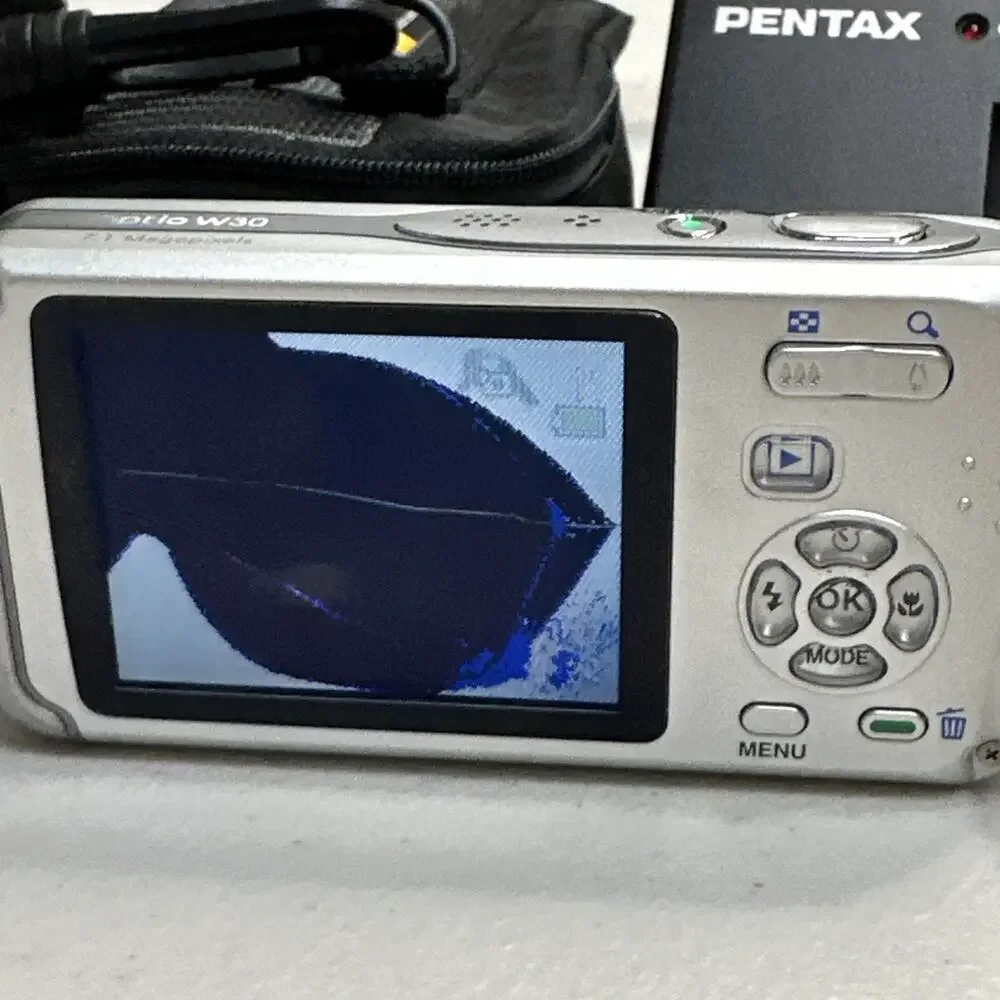 Pentax Optio W30 Waterproof Dustproof 7.1mp Camera Bundle Works (Needs LCD) P/O